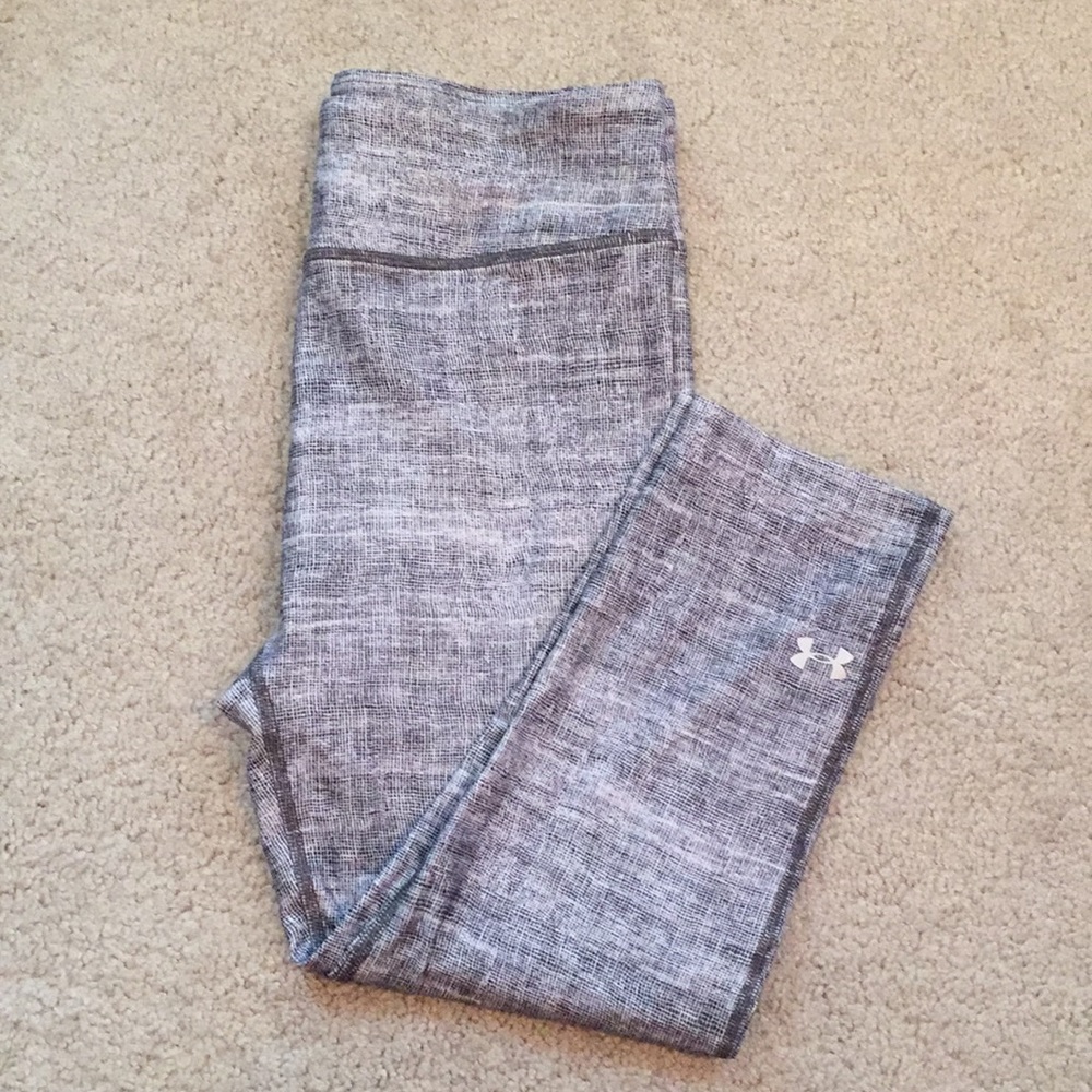 {Under Armour} Compression Running Crop